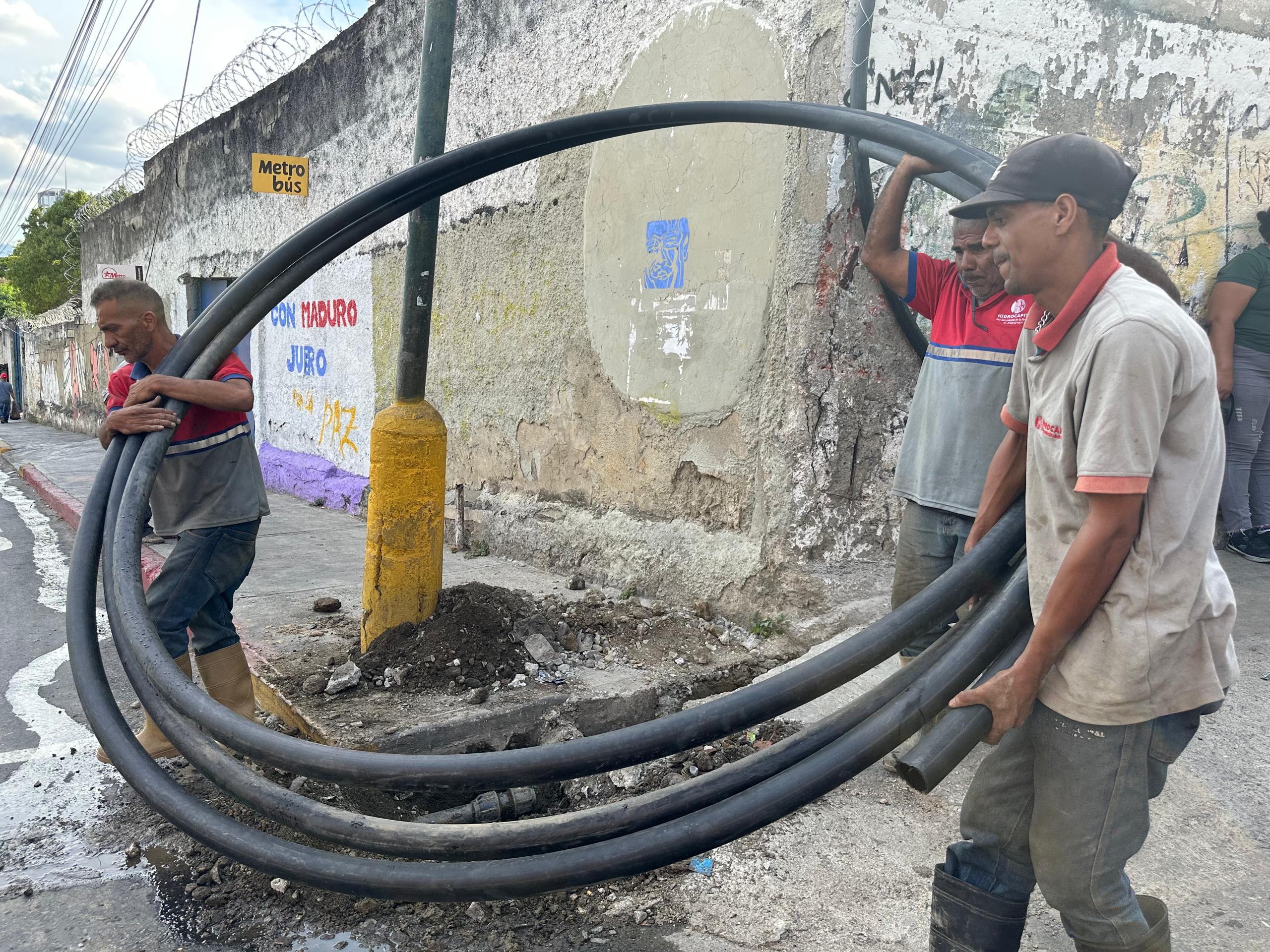 Comuna “Sarria Rebelde” ejecuta proyecto comunitario para agua potable en la parroquia El Recreo